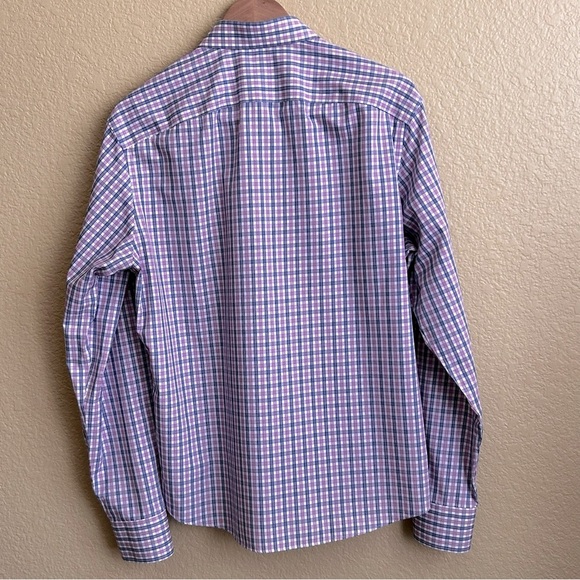 UntuckIt Wrinkle Free Long Sleeve Button Down Shirt - Picture 3 of 7